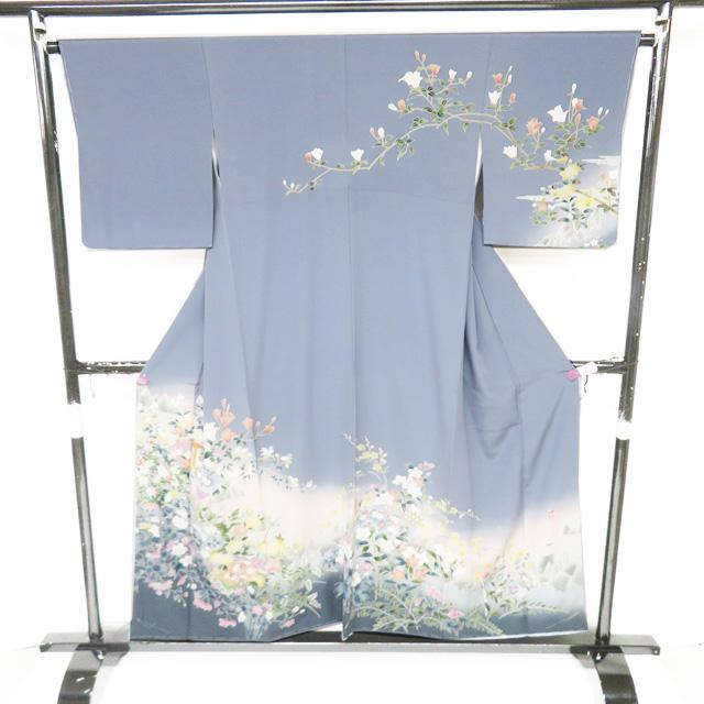 訪問着 着物 未使用 正絹 袷 フォーマル 作家物 落款 花の図 灰みの青系色 多色 身丈153.5cm 裄65cm SA きもの北條 A1361-4の画像