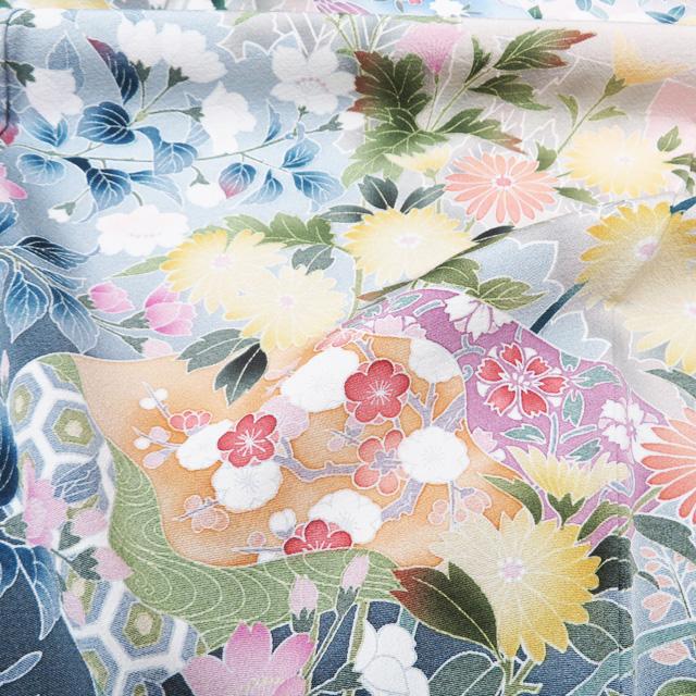訪問着 着物 未使用 正絹 袷 フォーマル 作家物 落款 花の図 灰みの青系色 多色 身丈153.5cm 裄65cm SA きもの北條 A1361-4の画像