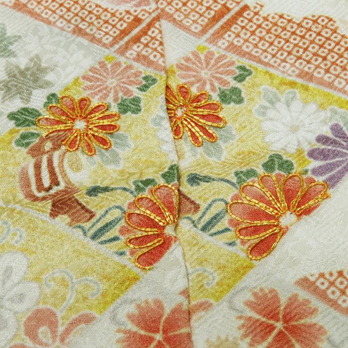 20％OFF】 ☆きもの北條☆ 金駒刺繍入り 雪輪文と四季の花々 仮絵羽 