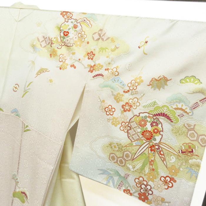 ★きもの北條★ 松竹梅の図 宝尽くし 金駒刺繍 地模様 品良く洗練された装いに　トール　乳白色 桜色　訪問着　A695-11 L【新品】の画像