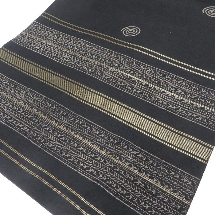 ☆きもの北條☆ 特選 タイシルク 渦巻き模様 植物模様 個性豊かな装い  