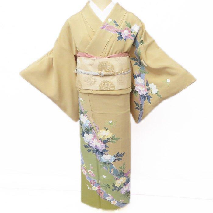 FINAL PRICE】 ☆きもの北條☆ 作家物 牡丹と梅の図 紋付 気品薫る装い  