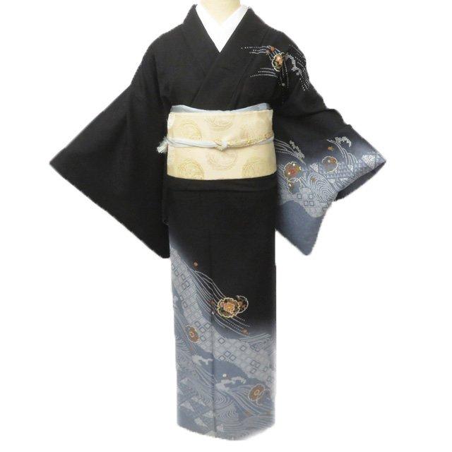 ☆きもの北條☆ 特選 型彫師 新田祐之 流水に花の図 金駒刺繍 静かな  