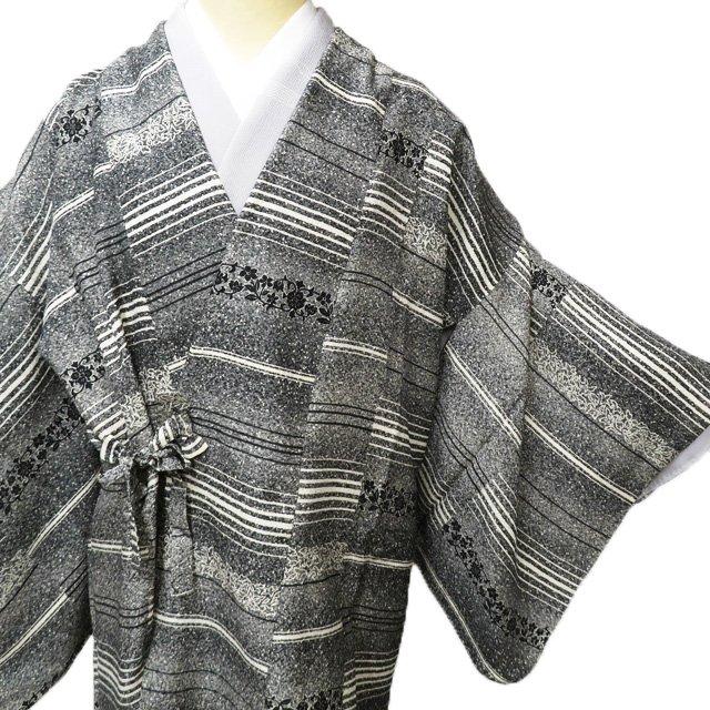 道中着 コート 着物 正絹 中古 花模様 横縞模様 鼠色 黒色 白色 身丈  