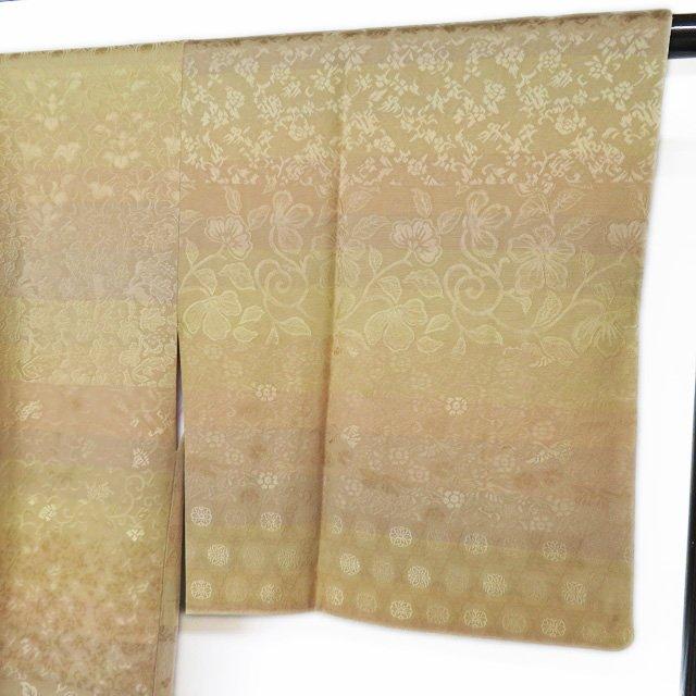コート 道中着 着物 中古 正絹 鈴乃屋 草花模様 薄茶系色 多色 身丈107.5cm 裄66cm きもの北條 A961-4 FINAL PRICE ／ コート 道中着 着物 中古 正絹 鈴乃屋 草花模様 薄茶系