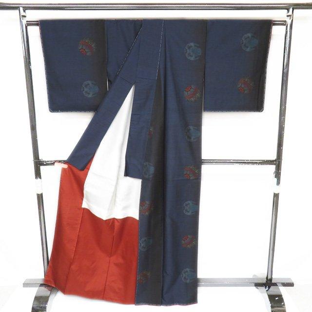FINAL PRICE ／ 大島紬 着物 中古 正絹 袷 カジュアル 毬の図 濃紺色
