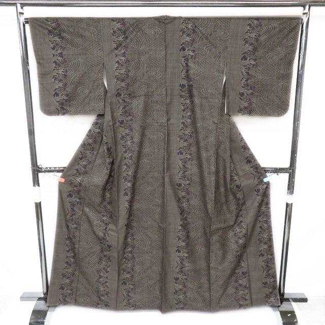 大島紬 着物 中古 正絹 袷 カジュアル 波模様 焦茶色 紫色 身丈163cm 裄66.5cm M きもの北條 A966-1 FINAL PRICE ／ 大島紬 着物 中古 正絹 袷 カジュアル 波模様 焦茶色