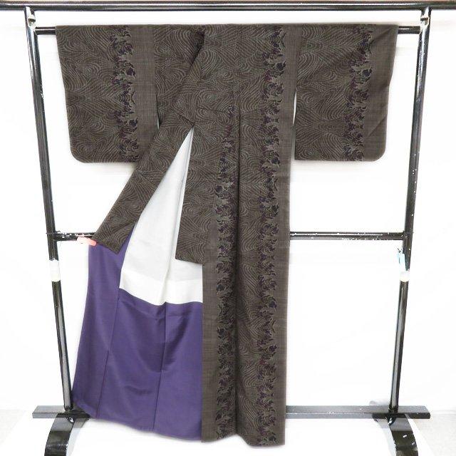 大島紬 着物 中古 正絹 袷 カジュアル 波模様 焦茶色 紫色 身丈163cm 裄66.5cm M きもの北條 A966-1 FINAL PRICE ／ 大島紬 着物 中古 正絹 袷 カジュアル 波模様 焦茶色