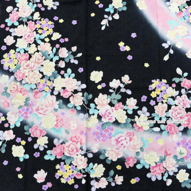 振袖 正絹 中古 ランクA　黒 薔薇 ロマンティックローズ　お仕立て上がり 単品 成人式 古典 結婚式 卒業式 中古着物   爆買の画像