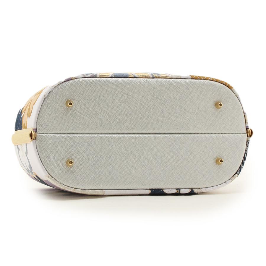 Kisste 草履バッグセット 成人式 振袖 世美庵 L フリーサイズ 白