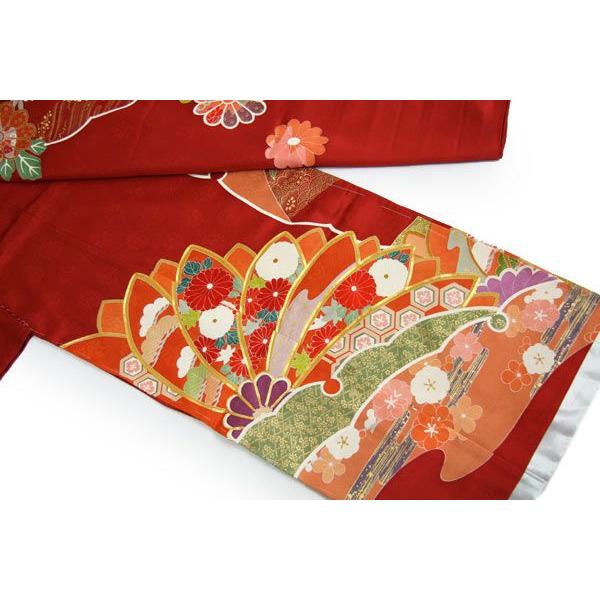 未仕立て正絹中振袖 赤地紗綾型地紋に吉祥古典雪輪模様_1