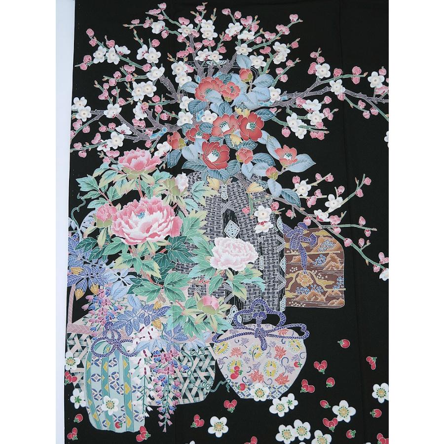 □【中古】美品 本場加賀友禅 魚津誠 作 黒留袖 三つ柏 ハギレ □【中古】美品 本場加賀友禅 魚津誠 作 黒留袖 三つ柏 ハギレ