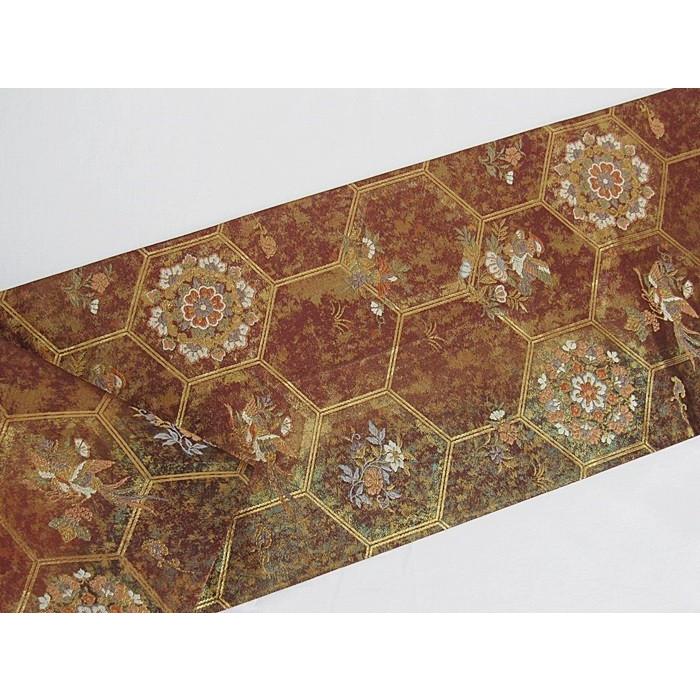錦 袋帯】亀甲取りにオシドリ吉祥花華文 茶かかった臙脂【美品 