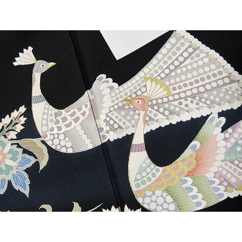 黒留袖 一越 未使用 仕付け 比翼 落款 刺繍 孔雀唐草花文様