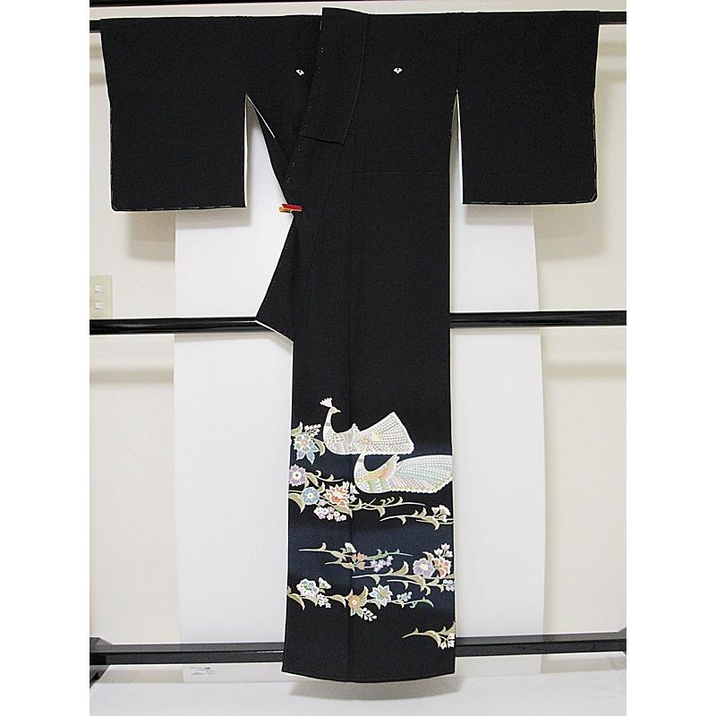 黒留袖 一越 未使用 仕付け 比翼 落款 刺繍 孔雀唐草花文様 155cm前後 