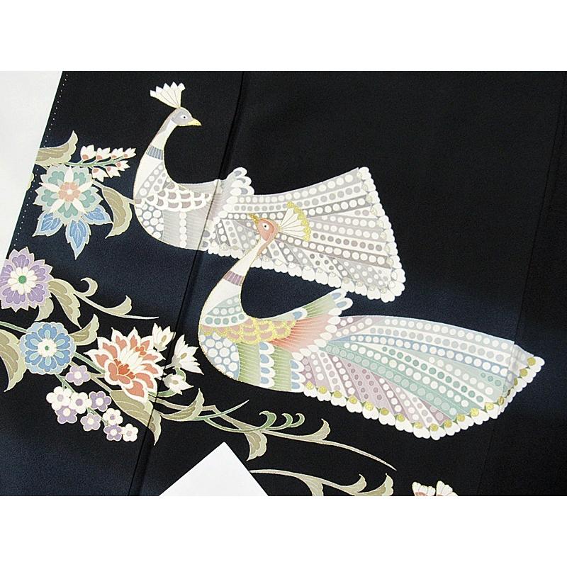 黒留袖 一越 未使用 仕付け 比翼 落款 刺繍 孔雀唐草花文様 155cm前後 