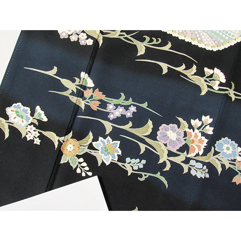 黒留袖 一越 未使用 仕付け 比翼 落款 刺繍 孔雀唐草花文様 155cm前後 