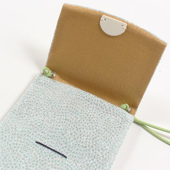 和風模様、シルク着物帯のスマホポーチ、ショルダー2waysバッグ 金色華柄の帯でスマホショルダー／ショルダーバッグ／ポーチ／帯
