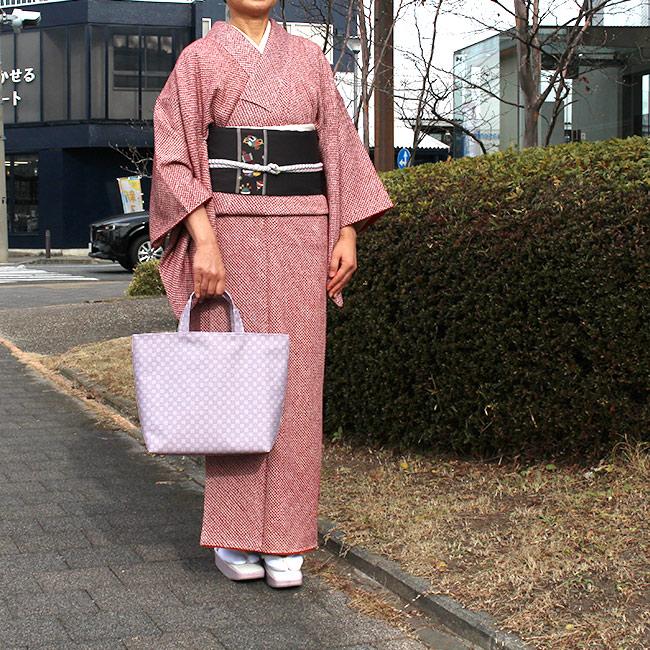 和装バッグ 和小物さくら 桜七宝 ラベンダー 白藤　金蘭地 ビニールコーティング 雨用 トートバッグ A4 和洋兼用 着物バッグ 日本製｜kimono-nagomi｜08