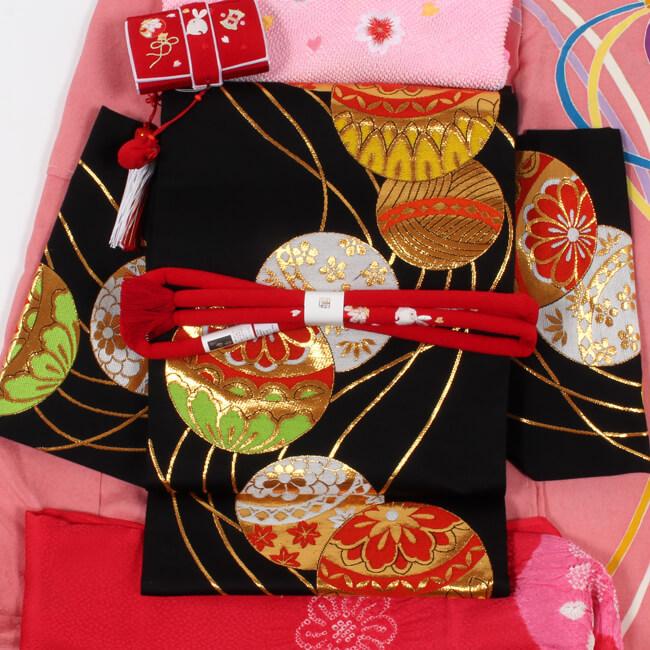 七五三 祝帯 7歳 女の子 正絹 祝い帯 黒地/手毬文 単品 結ぶタイプの豪華な祝袋帯 子供用 七歳 七才 女児 日本製