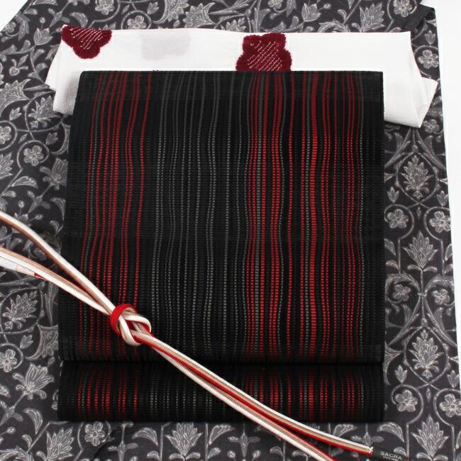 八寸名古屋帯 筑前織物 本場筑前博多織 紋 黒×グレー×赤 全通柄 袋  