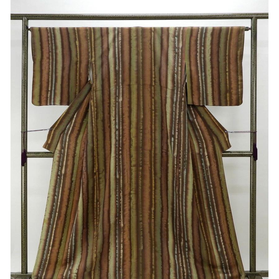 小紋 未着用 正絹 幾何縞ぼかし模様 身丈160cm 裄丈64.5cm 小紋 未使用 着物 c0132 小紋 未着用 正絹 幾何縞ぼかし模様 身丈160cm 裄丈64.5cm 未使用 着物