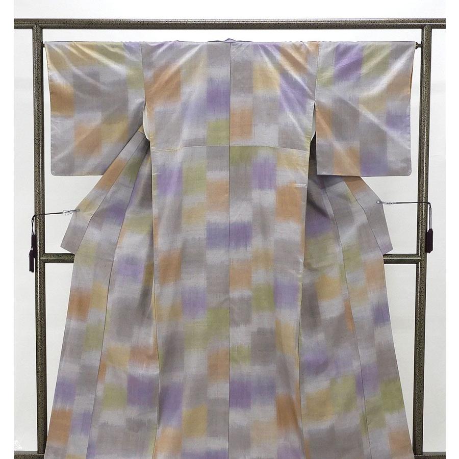 紬 未着用 正絹 格子ぼかし模様 身丈160cm 裄丈65.5cm 未使用 新古品 着物 カジュアル d4028 紬 未着用 正絹 格子ぼかし模様 身丈160cm 裄丈65.5cm 未使用 新古品