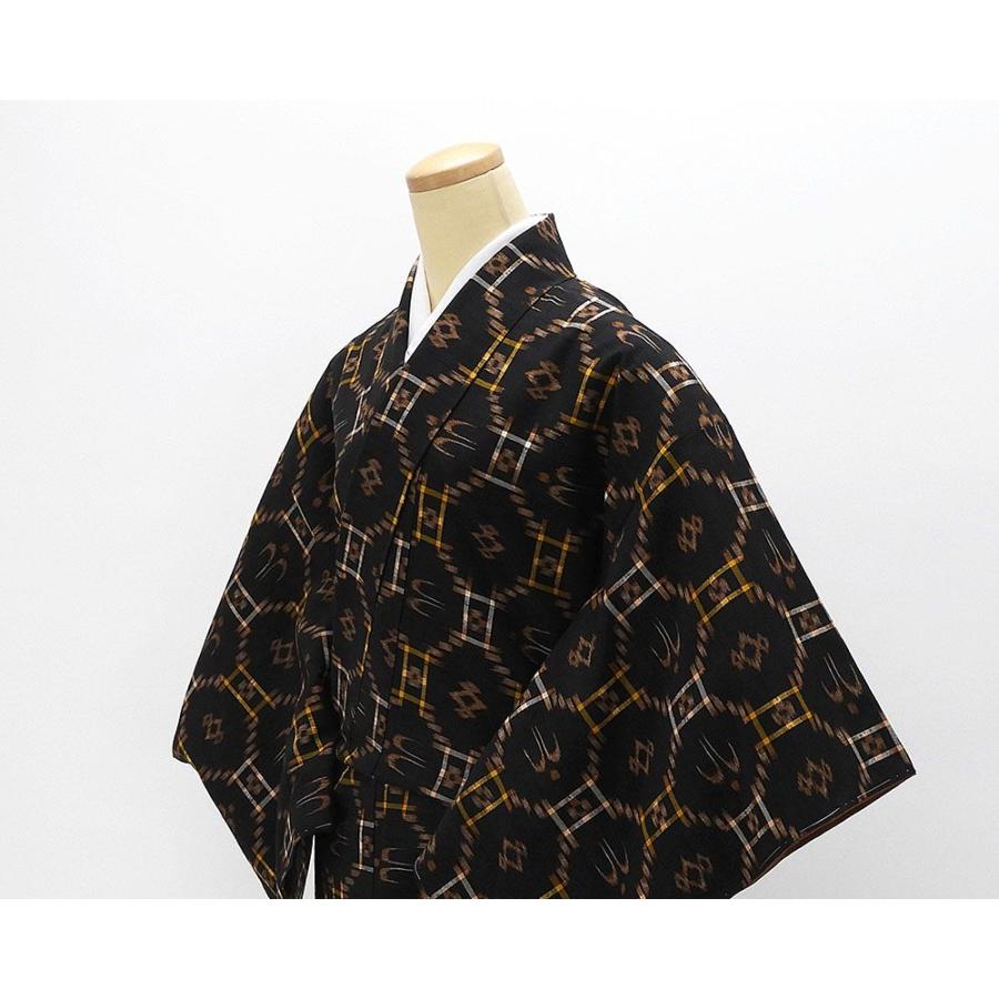 紬 未着用美品 正絹 絹結城紬 井桁燕絣模様 身丈160.5cm 裄丈65cm 未