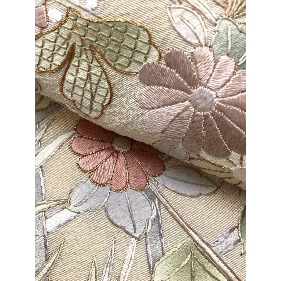 着物 留袖 刺繍色留袖 未使用 中古 草花柄 ベージュ 正絹 裄69cm 