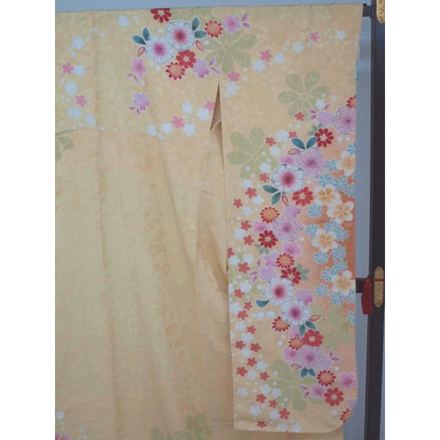 大幅値下げ　0362　御仕立て上がり　正絹京友禅振袖　薄山吹色　花・辻が花風の画像