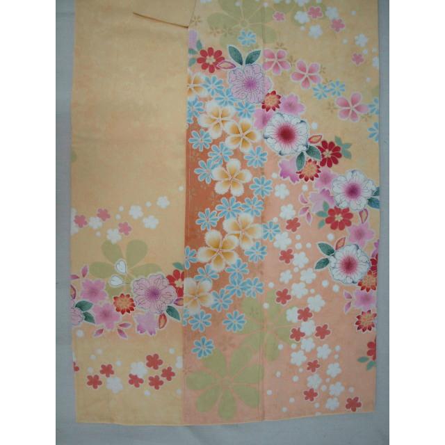 大幅値下げ　0362　御仕立て上がり　正絹京友禅振袖　薄山吹色　花・辻が花風の画像