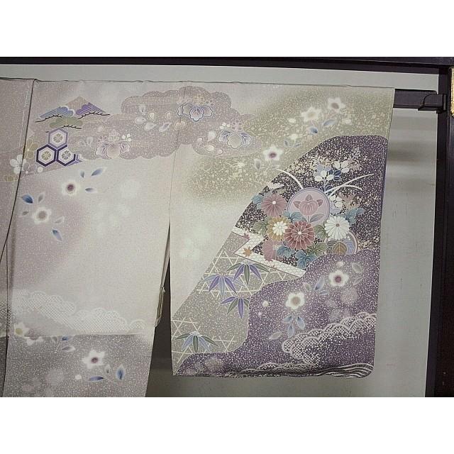 正絹手縫い訪問着　1412　高級タイシルク地使用　藤鼠色系ぼかし　四季草花の画像