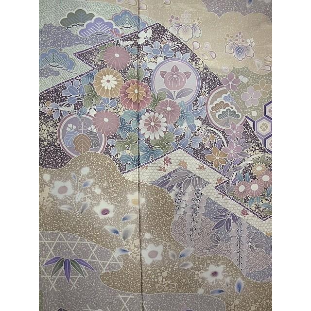 正絹手縫い訪問着　1412　高級タイシルク地使用　藤鼠色系ぼかし　四季草花の画像