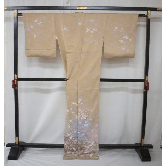 お仕立て上がり　1573　正絹　袷訪問着　香色　桜の画像