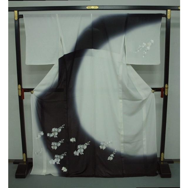 人気ショップが最安値挑戦 手縫い お仕立て上がり 正絹 夏絽訪問着1562 白黒地 胡蝶蘭刺繍 Nk きもの 遊着苑 通販 Yahoo ショッピング 無料長期保証 Www Doctor Plan Com