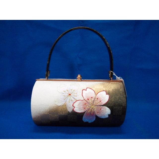 大幅値下げ 振袖用 1016 草履バックセット 刺繍柄 日本製 黒系 Fサイズ