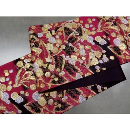 袋帯 ワインレッド地に葉と梅柄 美品 中古 絹 黒地 金糸 振袖 訪問着に 