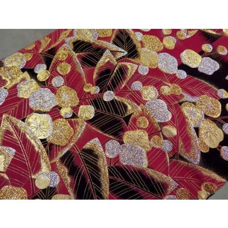 袋帯 ワインレッド地に葉と梅柄 美品 中古 絹 黒地 金糸 振袖 訪問着に 