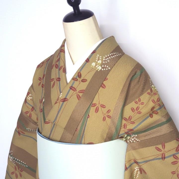 小紋 黄土色地縞 萩柄 高級化繊 洗える小紋 中古 トールサイズ L 縞 