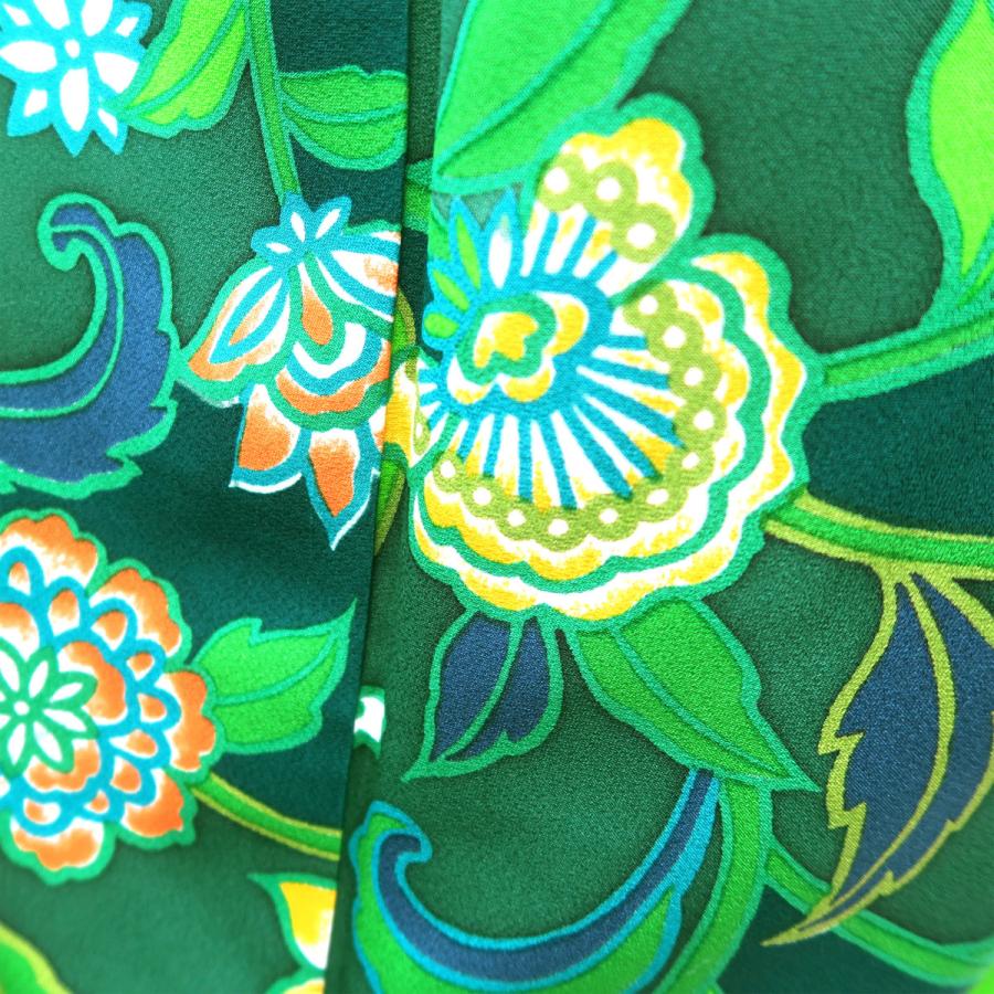 小紋 緑地に植物柄 マリメッコ風 中古 美品 グリーン 黄緑 植物 洋風  