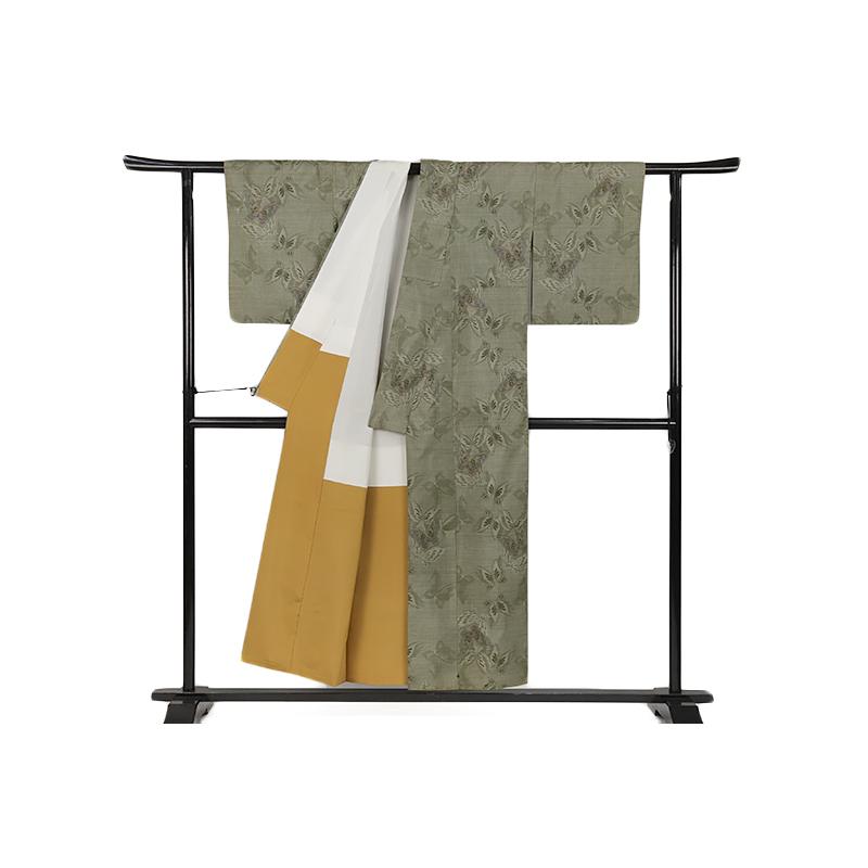 中古 本場 大島紬 着物 リサイクル 9マルキ 正絹 渋緑 蝶 カジュアル