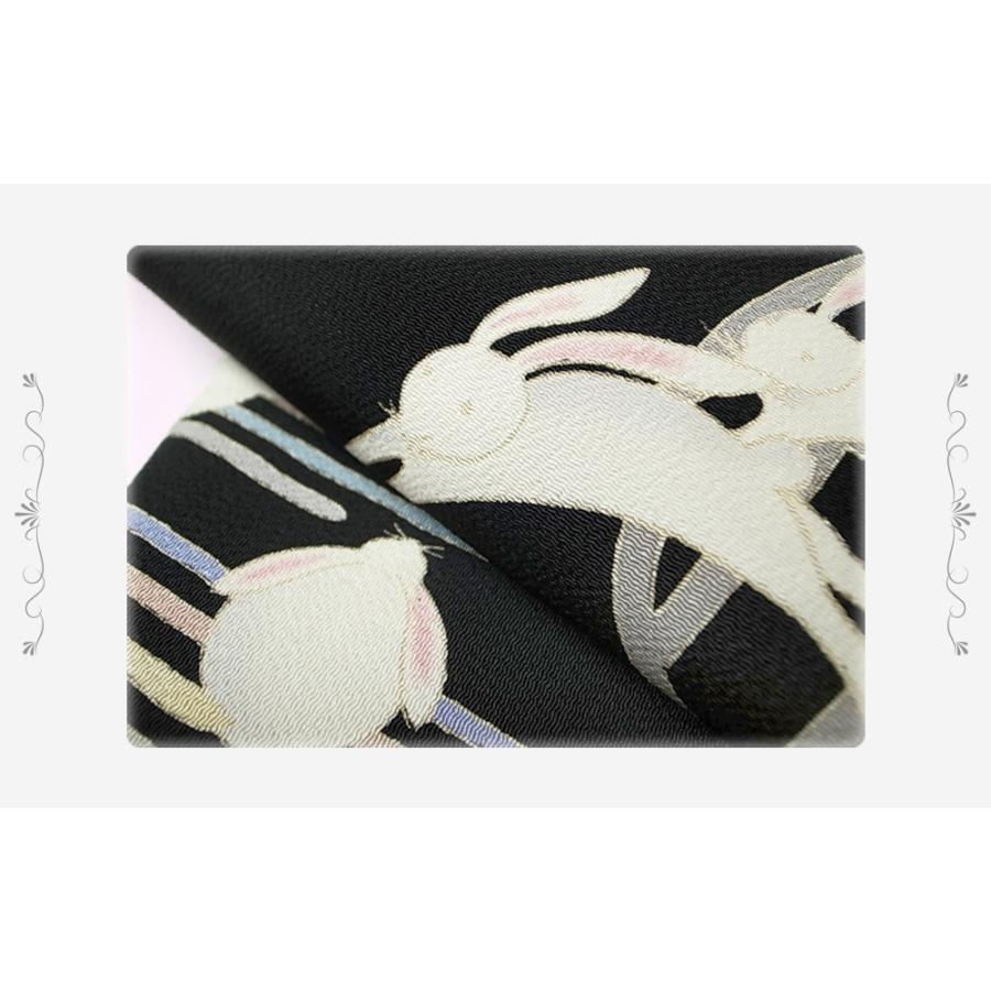 名古屋帯 カジュアル 十日町友禅 秀美 九寸帯 兔 月 未仕立て 正絹 新品 黒地 着物 受注生産 No.88-2060の画像