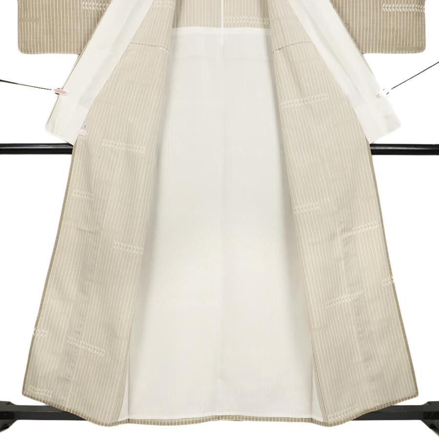 紬 単衣 正絹 リサイクル 着物 中古 薄茶 ベージュ 草木 身丈161.4cm