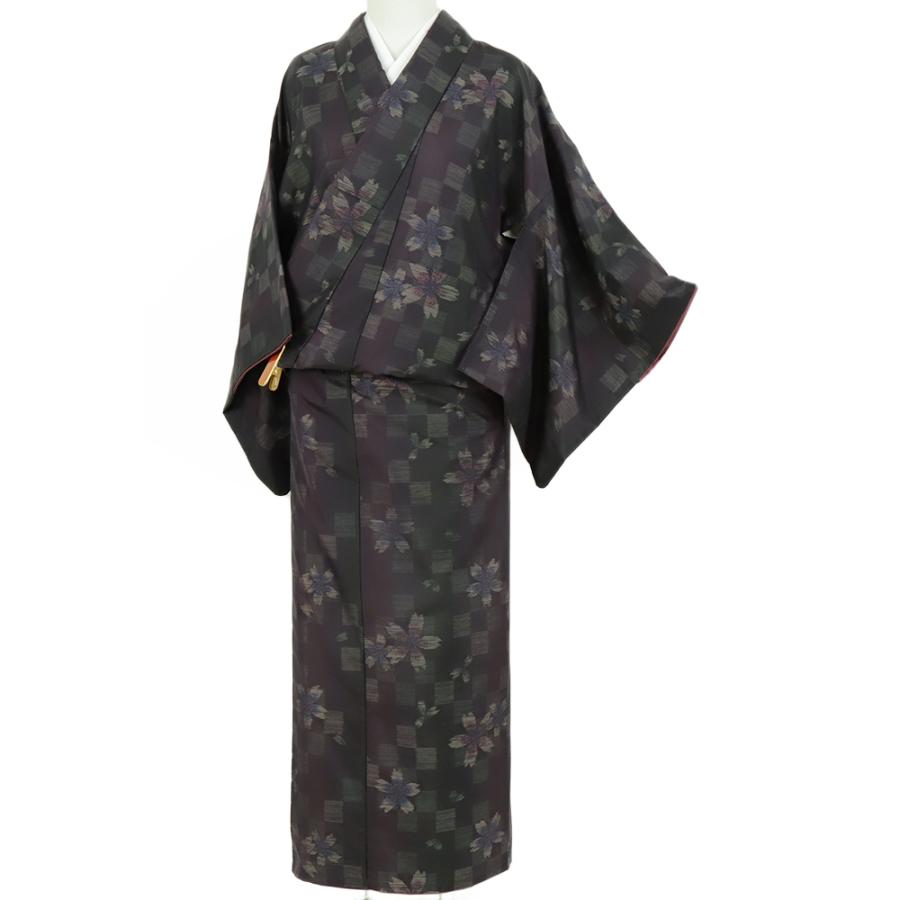 大島紬 桜 春 正絹 リサイクル 着物 中古 黒地 市松 身丈164cm 裄64.5