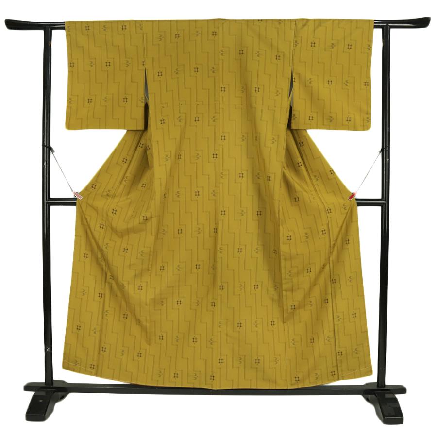 紬 着物 中古 正絹 黄色 琉球絣 燕 十日町紬 身丈161cm 裄66cm Mサイズ