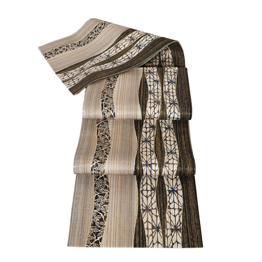 正絹袋帯青もみじが上品よろけ縞も雰囲気あり