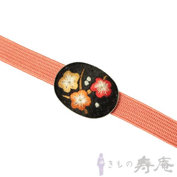 帯留め 刺繍 梅 花 黒に銀台 大正ロマン レトロ モダン 新品 : 帯 