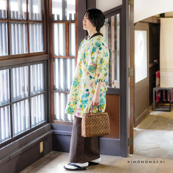 KIMONOMACHI ロング丈 割烹着「ブルーフラワー」実用的 日本製