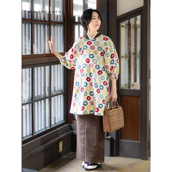 KIMONOMACHI ロング丈 割烹着「生成り色 編み物風のお花」実用的 日本