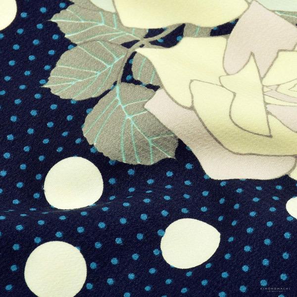 七五三 7歳 四つ身着物フルセット ブランド シュセット 「ネイビー　ドット×バラ」 女の子 7才 女児用 子供着物 七才のお祝い着向け (メール便不可)     商品情報    七歳の七五三（四つ身着物）の着付けに必要なものが揃ったフルセットです。お洒落で女の子らしい雰囲気。衿元も重ね衿がついているので華やかです。【商品内容】長襦